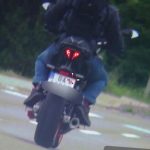 Divoka nahanacka v Prahe motorkar unika z letiska