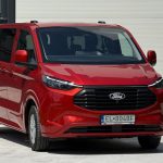 Ford Transit Custom PHEV komfortny prakticky usporny ma par chyb