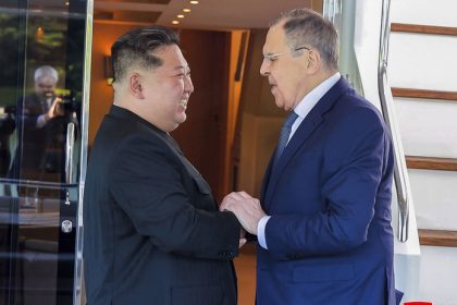 ONLINE Kim potvrdil bezpodmienecnu podporu Rusku vo vojne na Ukrajine Lavrov hovori o nepremozitelnom bojovom bratstve