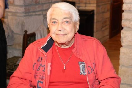 Odisla ceska herecka legenda Jiri Krampol