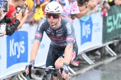 Prekvapil vsetkych Australcan oslavuje prvy triumf na Tour