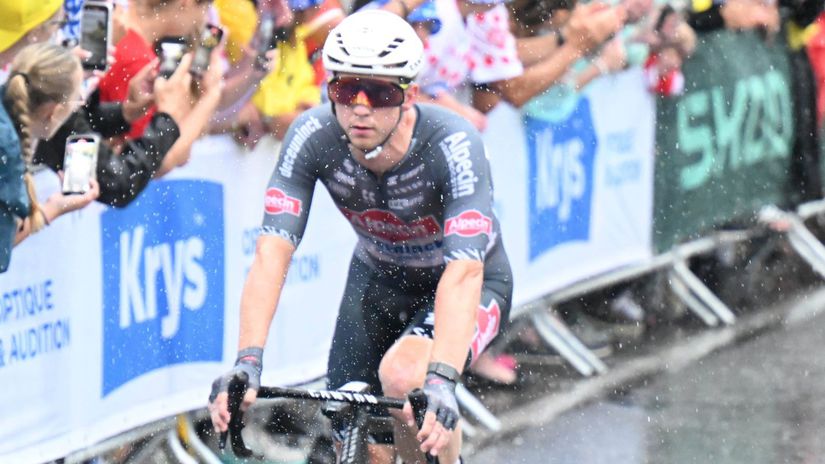 Prekvapil vsetkych Australcan oslavuje prvy triumf na Tour