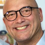 Recept na skandal Sexizmus rasizmus a problemy BBC