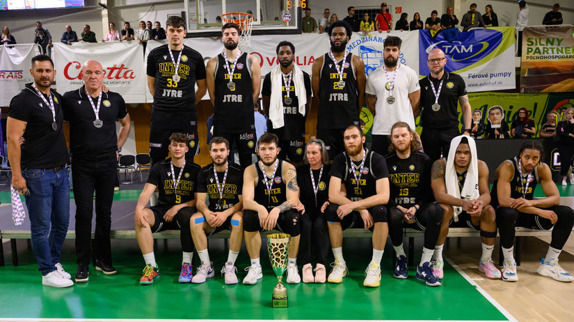 Slovan zhltnul mestskeho rivala Praha Revolucia by nastala