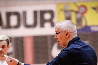 Srbska trener blahozelal Putinovi dostal vypoved