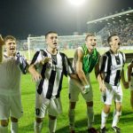 Weiss Zly genius Kazasi chvalia svojich 20 rokov tuzia po pomste