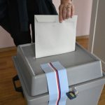 ANO nadalej vedie v prieskume koalicia Spolu posilnuje po bitcoinovej kauze