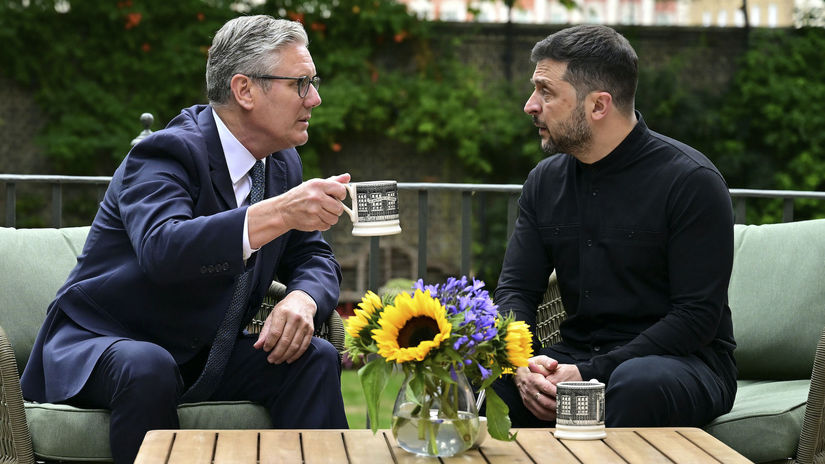 ONLINE Briti Ked bude primerie do tyzdna vstupime na ukrajinsku podu Nebo postrazia nase liadla