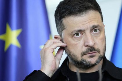 ONLINE Zelenskyj mieri do Washingtonu Ukrajina potrebuje trvaly mier nie dalsiu prestavku medzi invaziami Trump hovori o podpore clanku 5 NATO