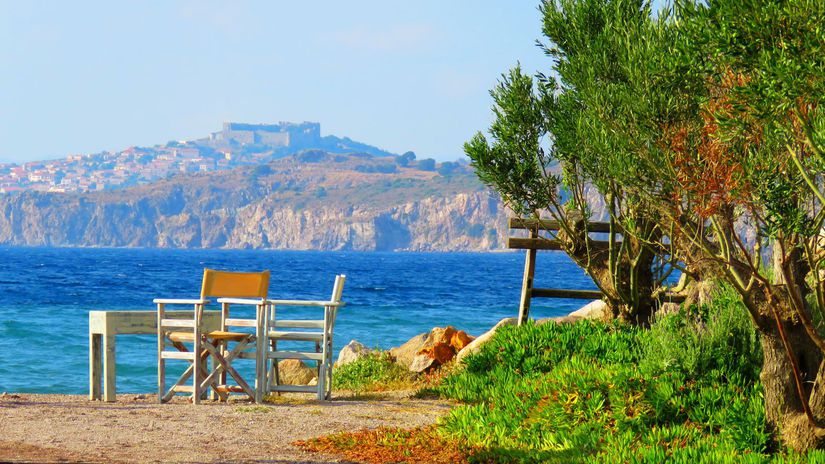 Rybar vytahoval z vody babatka dnes by ho zavreli