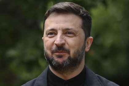Szijjarto vyzval Zelenskeho aby prestal vyhrazat