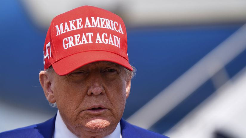 Zmateny Trump Vyhlasil ze v piatok pojde do Ruska