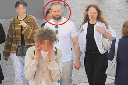 Aj scenar filmu bledne zavistou Pribeh najhladanejsieho muza v Europe sa posunul nasli ho v Moskve