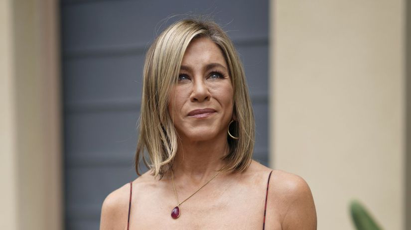 Aniston ignoruje cervene vlajky novej lasky