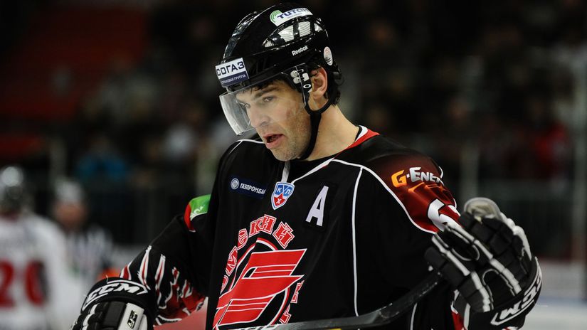 Byvaly guverner natrel Jagra Vodku nepil od zien sa drzal dalej V kasine ale prehraval velke sumy