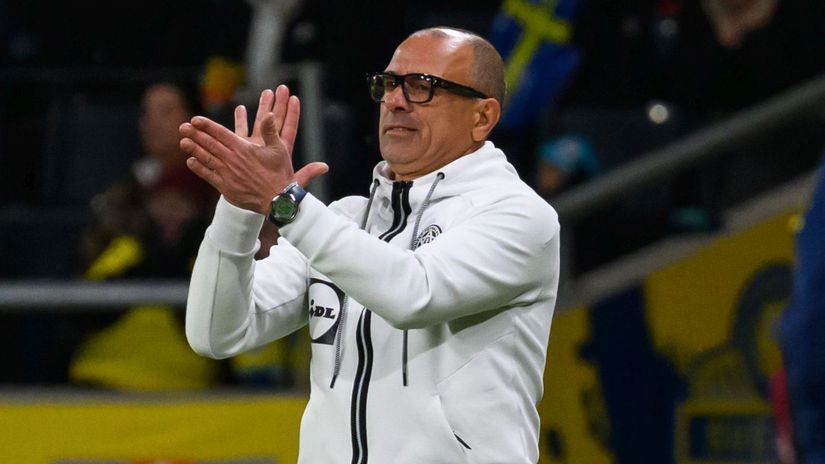 Calzonov tim svetovym skokanom mesiaca Rychly vzostup Slovenska v rebricku FIFA