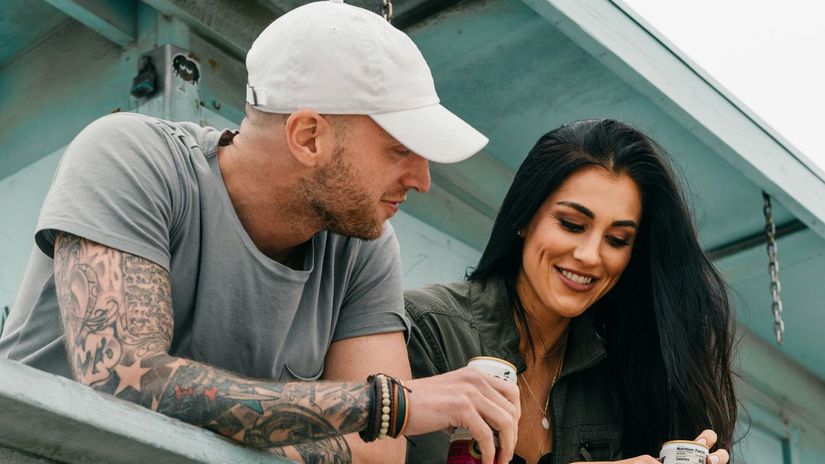 Co si muzi na zenach vsimnu skor nez krivky