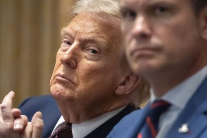 Dalsia studena sprcha pre Europu USA zastavia vojensku pomoc pri ruskej hranici