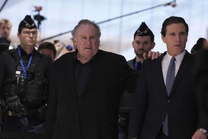 Gerard Depardieu celi obvineniu zo znasilnenia herecky