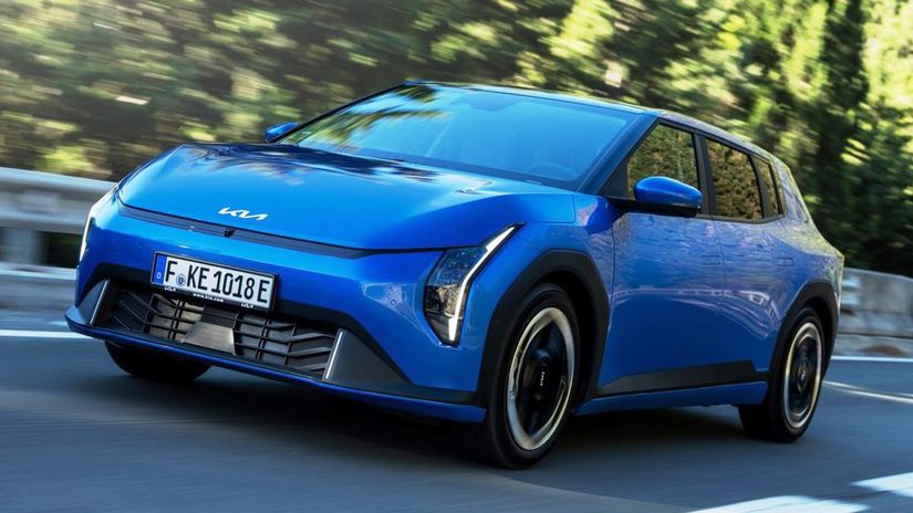 Kia EV4 Hatchback a fastback odhalili tajomstva Maju slusny dojazd