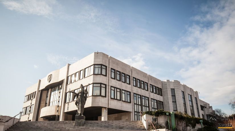 Poplach v parlamente Podozriva obalka v podatelni