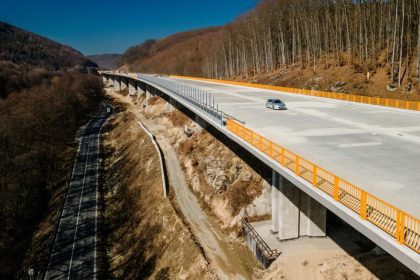 Usek R2 medzi Krivanom a Mytnou dokoncuvaju