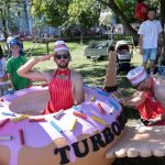 V Bratislave lietali blaznive stroje inzinieri s fantaziou premenili Kuchajdu na letecky cirkus