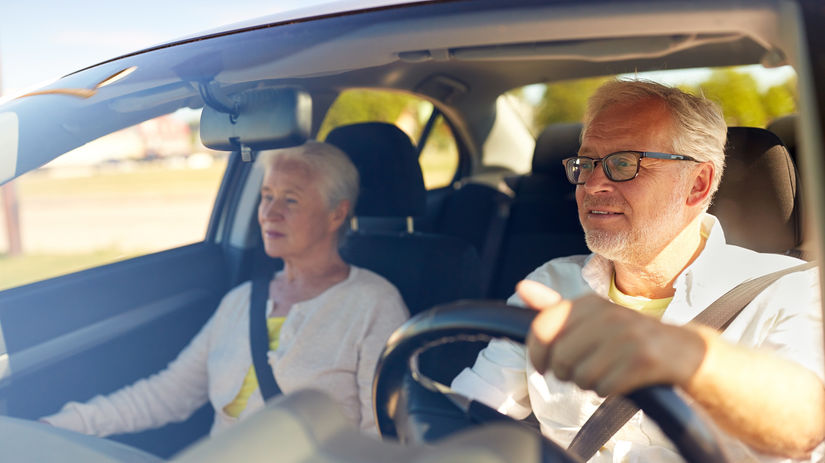 Brusel pripravil revoluciu pre vodicov Starsi vodici musia na lekarsku kontrolu 17 rocni mozu soferovat