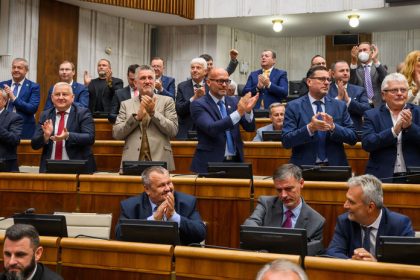 Holandsky parlament ziada zalobu na Slovensko pre novelu Ustavy
