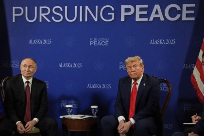 Nechcem stracat cas Trump k stretnutiu s Putinom