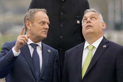 Nie sme vo vojne s Ruskom odkazuje Orban Tuskovi