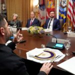 ONLINE Husta atmosfera v Bielom dome Trump tlacil na Zelenskeho aby vyhovel Putinovi