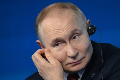 ONLINE Putin Dvakrat sme chceli vstupit do NATO odmietli nas Rusky prezident sa podakoval aj Slovensku