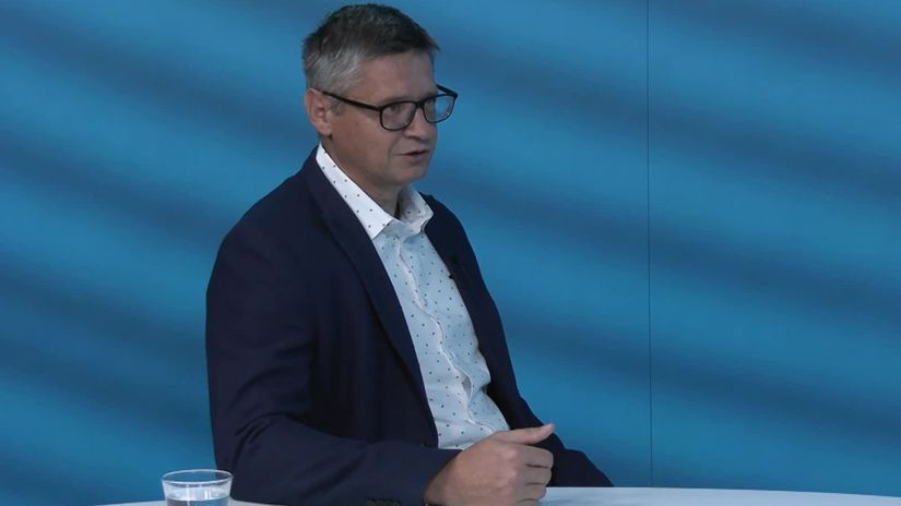 Odbornik z NBS o overovani platieb Petru a Petronelu banka akceptuje na Kovac a Kolac vas upozorni ale poslite peniaze aj prijemcovi XXX