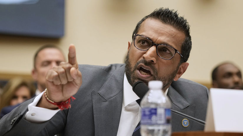 Sef FBI daroval Novemu Zelandu nelegalne zbrane