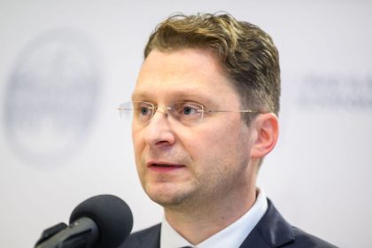 Statne a sukromne nemocnice biju na poplach Platovy automat lekarov je neudrzatelny