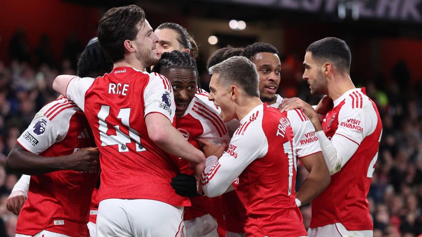 Bitka o Londyn pre Arsenal Eze zasadil Tottenhamu hetrik