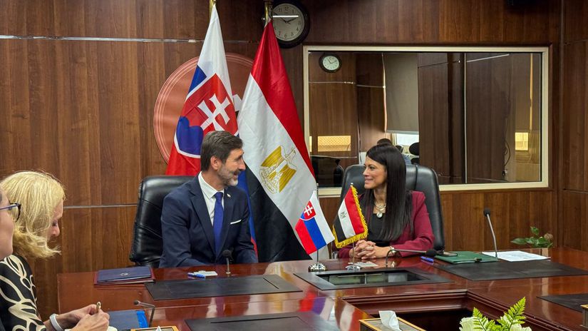 Blanar pricestoval do Egypta s dvoma tonami pomoci