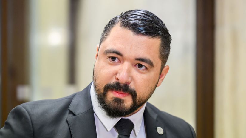 Demokrati Policajt ktory riesil nehodu Gaspara konci