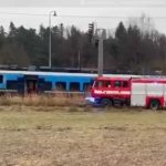 Desiatky zranenych po zrazke vlakov v Juhoceskom kraji