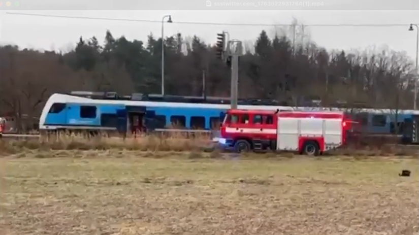 Desiatky zranenych po zrazke vlakov v Juhoceskom kraji