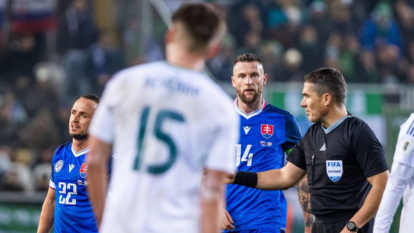 Gol nemal platit vylucenie To je vtip Severni Iri zurili trenera sklamalo spravanie slovenskej lavicky i Calzonu