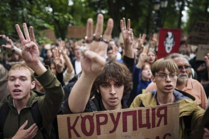 Korupcny skandal v Kyjeve narasta vicepremier obohateny o miliony