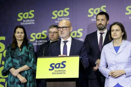 Nova posila liberalov Do SaS vstupuje sef evanjelickych skol Grohling odmieta zmenu kurzu