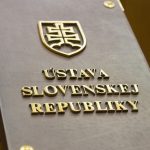 Od soboty plati zmena ustavy o rovnosti pohlavi