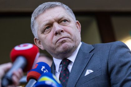 Politologovia zhodnotili Ficov prejav pred studentmi fiasko premier nezvladol situaciu