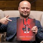 Prvy slovensky fotograf Formuly 1 Martin Trenkler vydal knihu Umenie pretekat