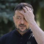 Rozsiahly protikorupcny zasah Zelenskeho spojenec utiekol z Ukrajiny