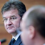 V odtajnenych emailoch Jeffreyho Epsteina sa objavilo meno exministra