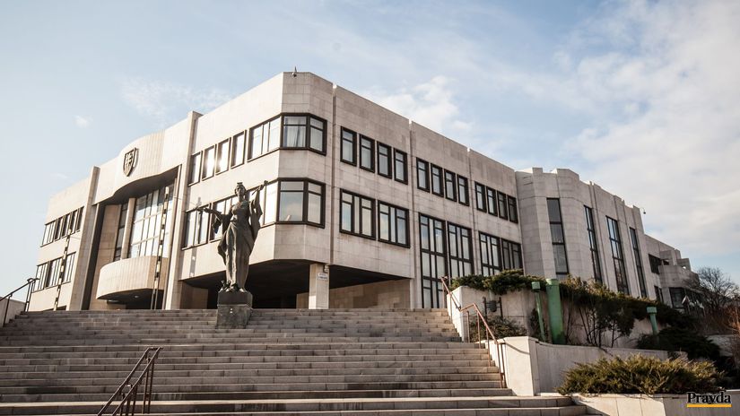 Volby by v novembri vyhralo PS nasledovalo by Smer a Republika